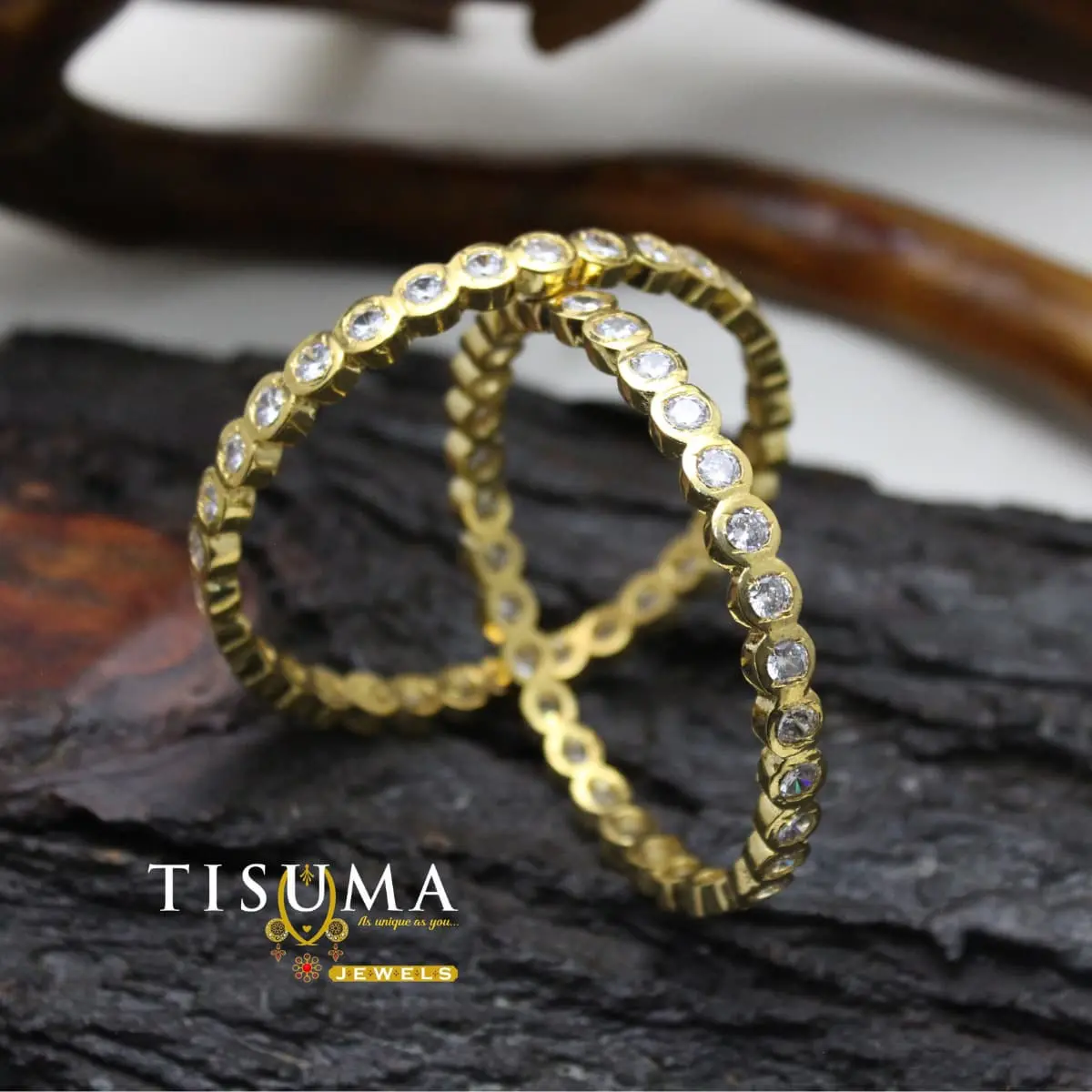 Antique Bezel All-White Bangles
